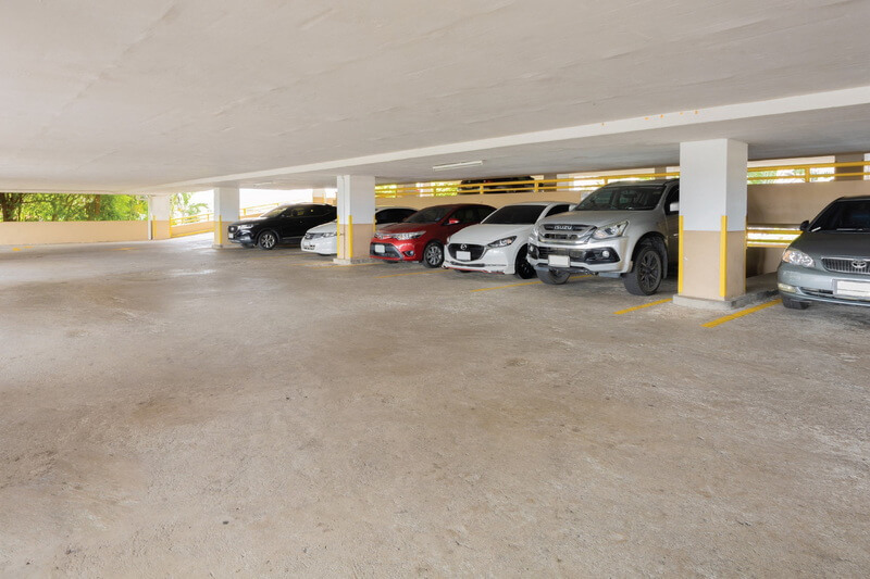 Indoor & Outdoor Parking 4